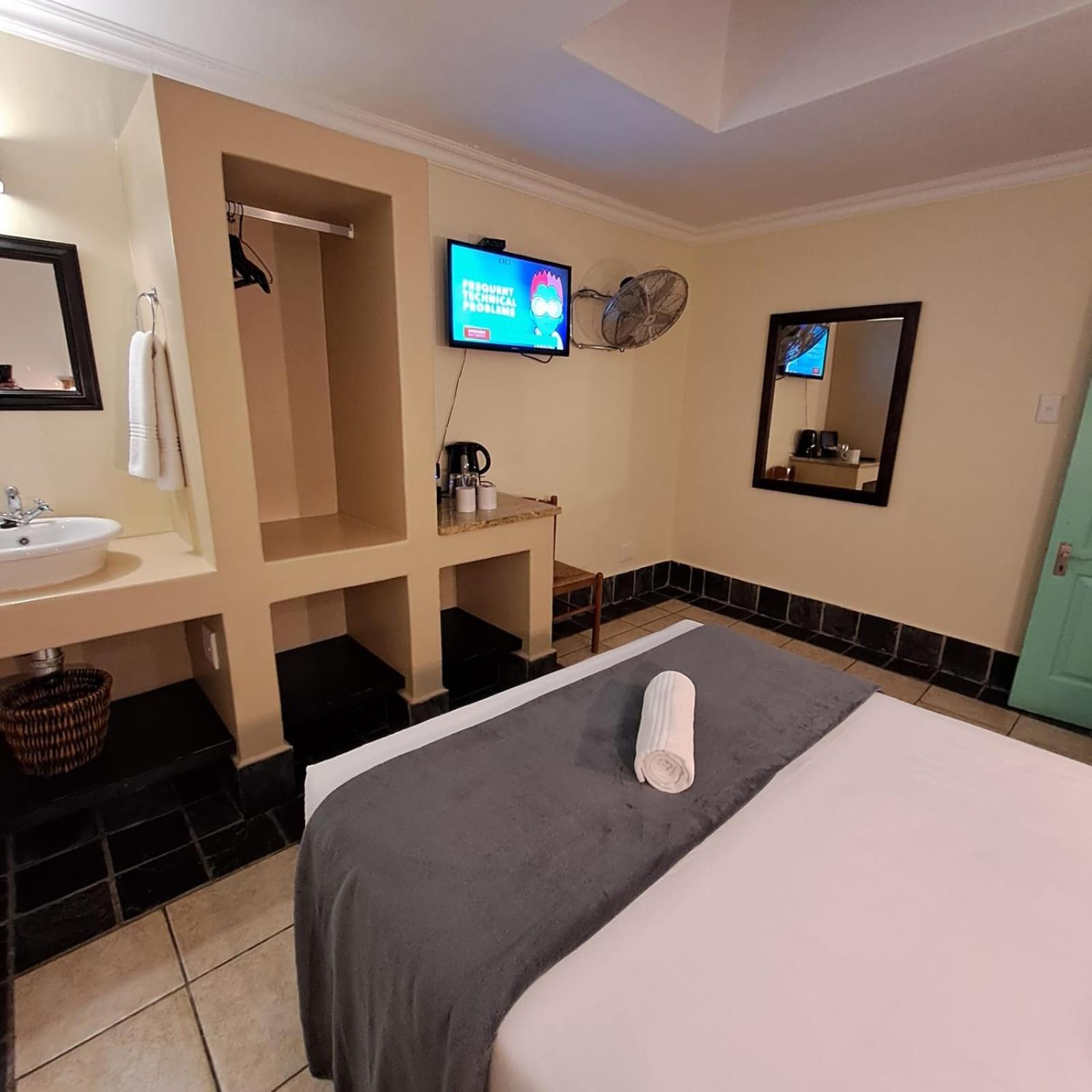 Green Door Guesthouse Mossel Bay Ruang foto