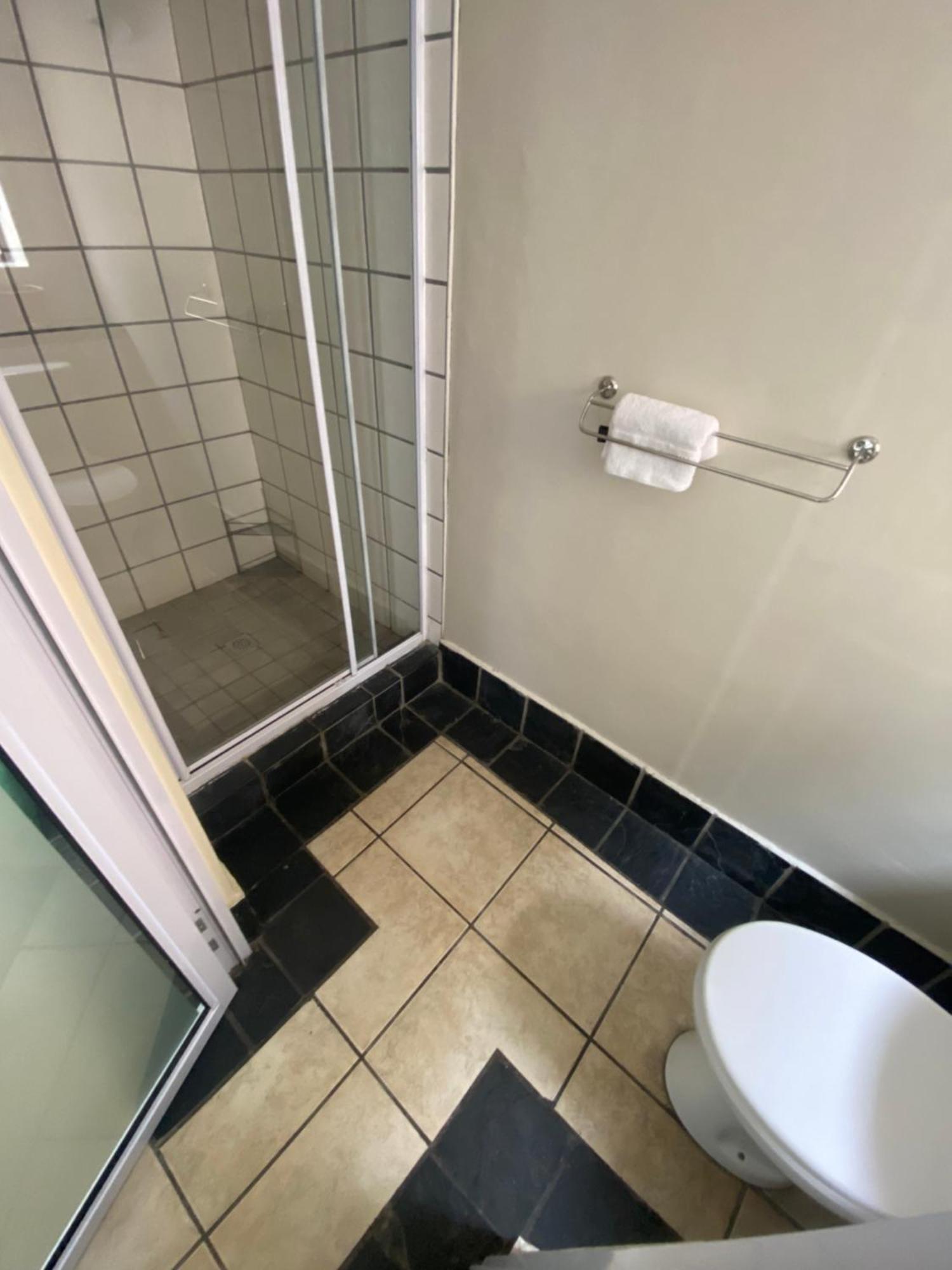 Green Door Guesthouse Mossel Bay Ruang foto