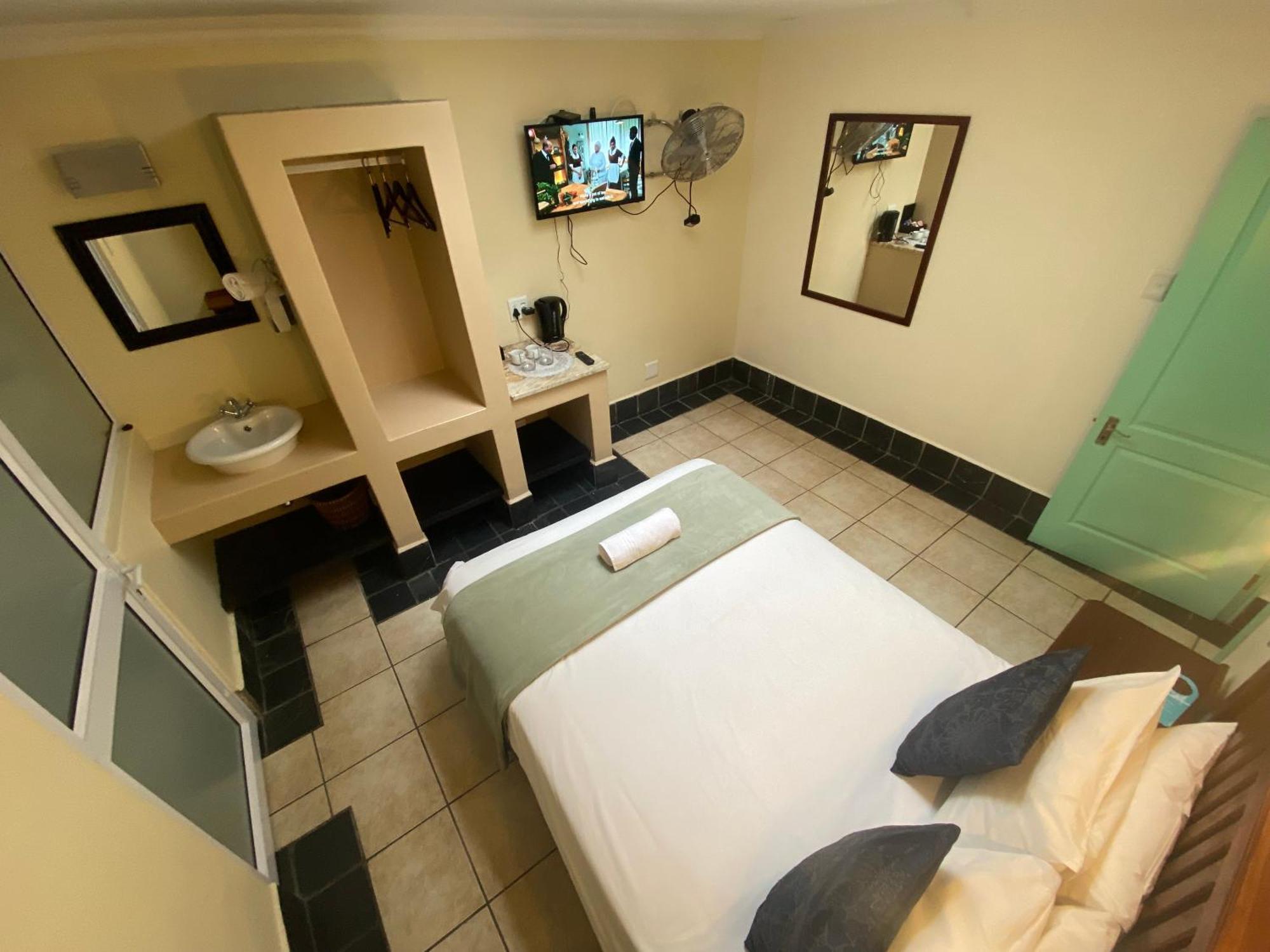 Green Door Guesthouse Mossel Bay Ruang foto